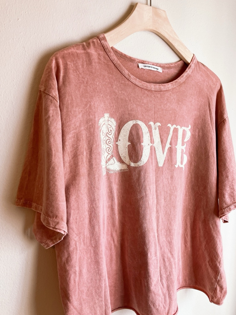 Caution To The Wind Cowboy Boot TShirt Country Love Mauve large - Picture 3 of 8